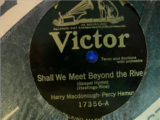 small_victor 17356 a.webp